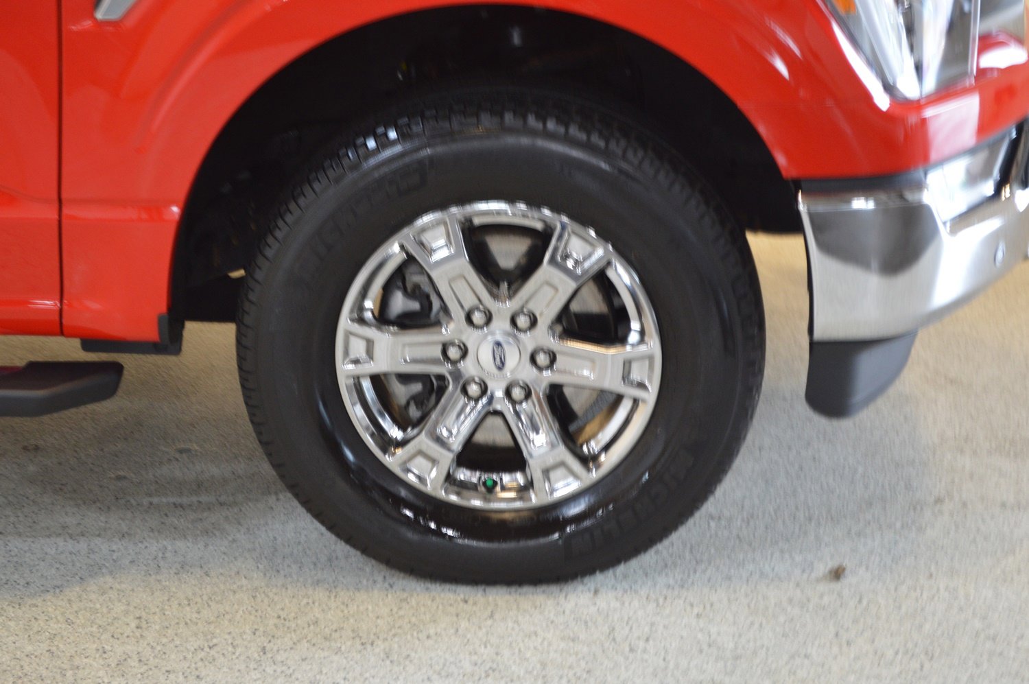 Used 2022 Ford F150 XLT w/ Equipment Group 302A High image 9