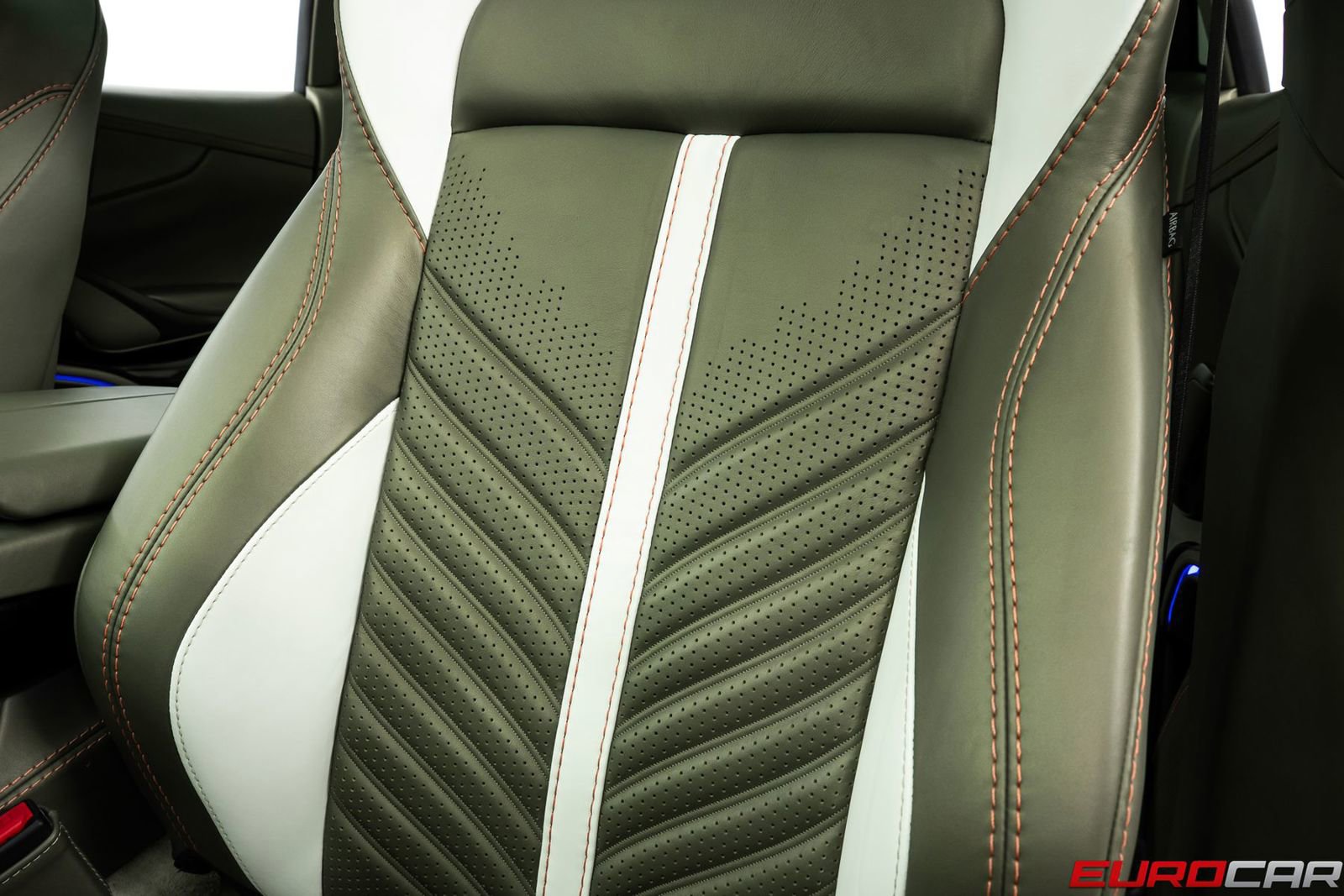 Used 2023 Aston Martin DBX 707 image 41