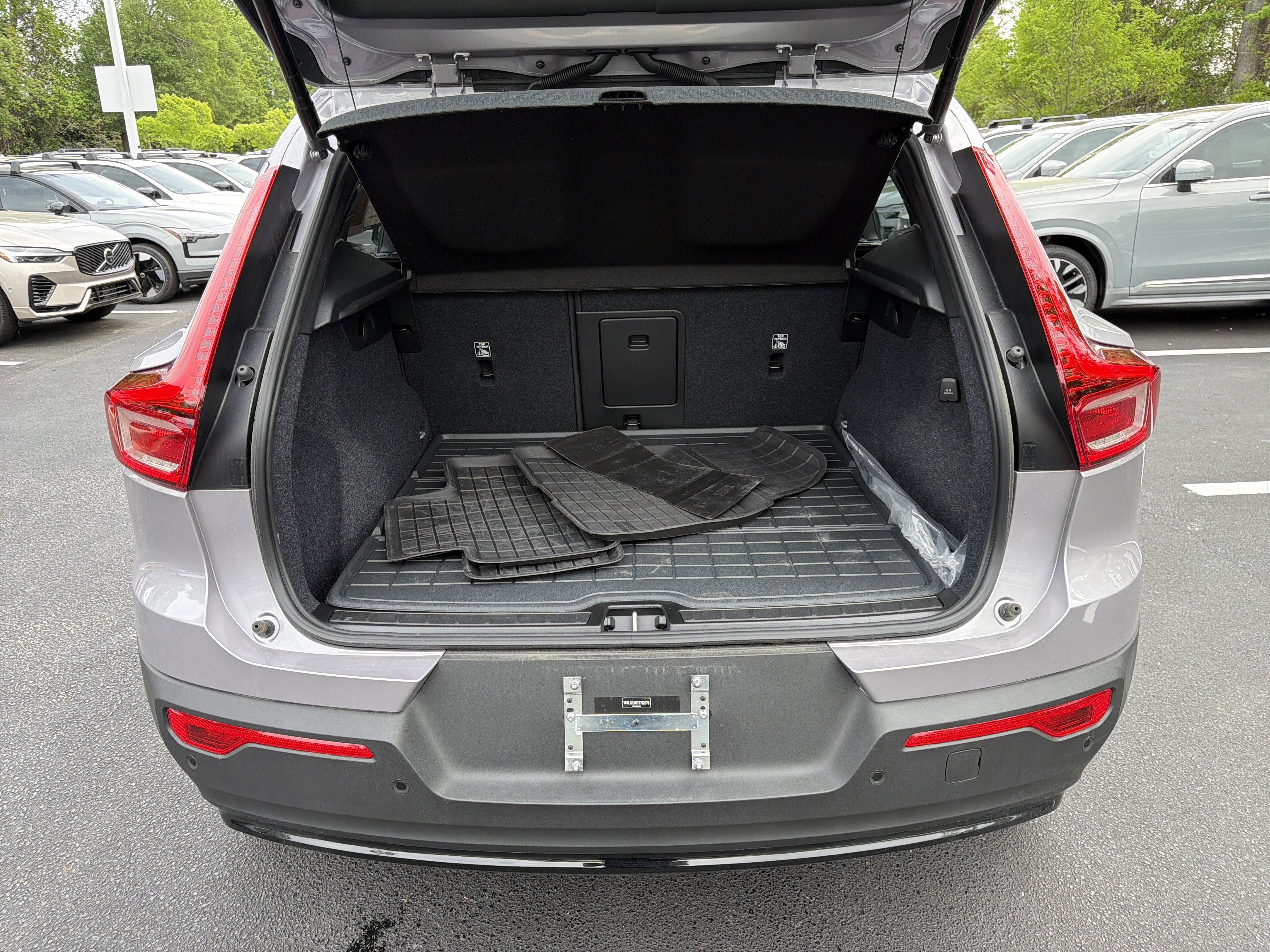 Used 2026 Volvo XC40 B5 Plus w/ Protection Package Premier image 34