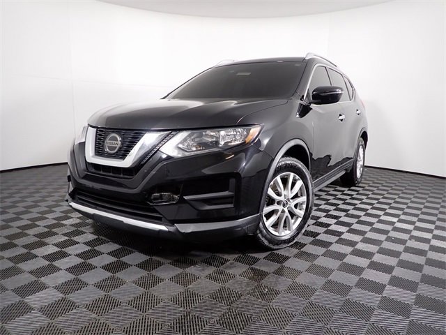 Used 2020 Nissan Rogue SV image 2