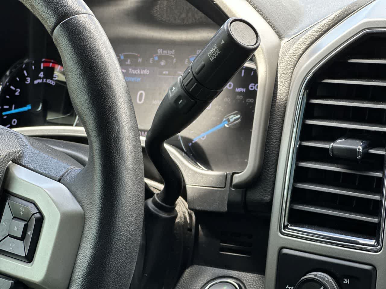 Used 2020 Ford F250 Lariat w/ Lariat Ultimate Package AWD/4WD image 27