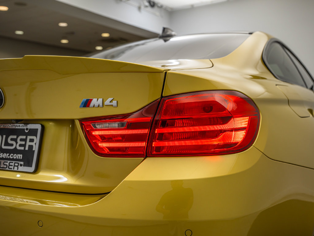 Used 2016 BMW M4 Coupe RWD image 17