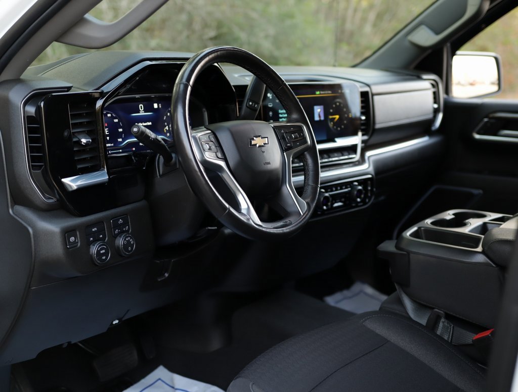 Certified 2022 Chevrolet Silverado 1500 LT image 9