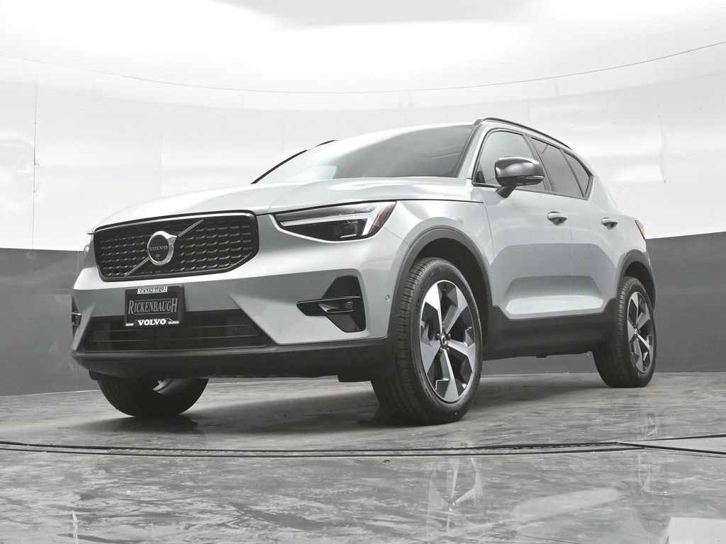 New 2026 Volvo XC40 B5 Plus w/ Protection Package Premier AWD/4WD image 20