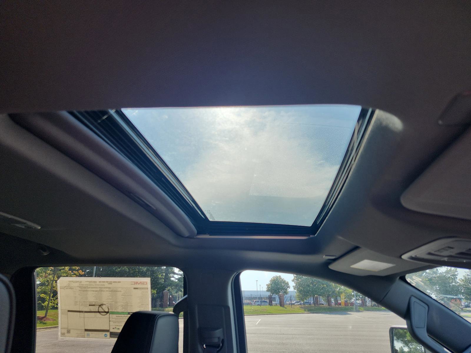 New 2026 GMC Sierra 2500 Denali w/ Denali Reserve Package image 8