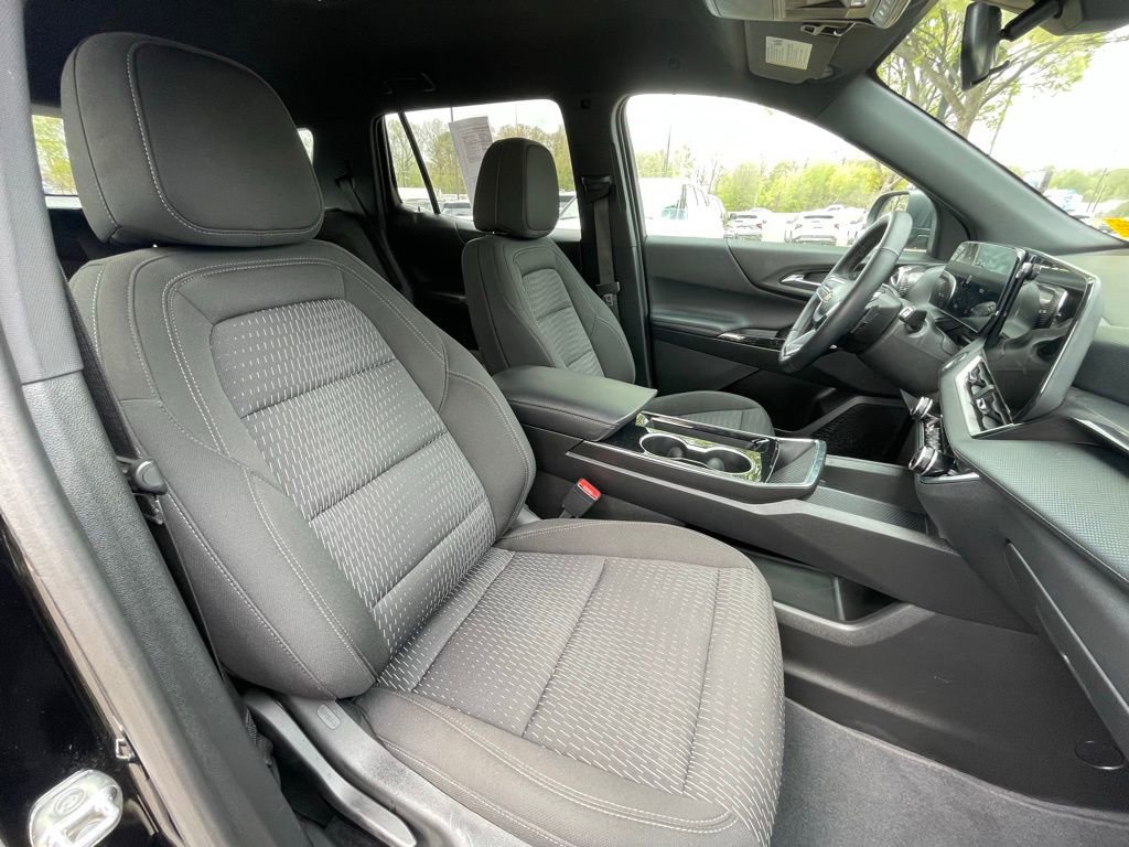 Used 2025 Chevrolet Equinox LT image 31