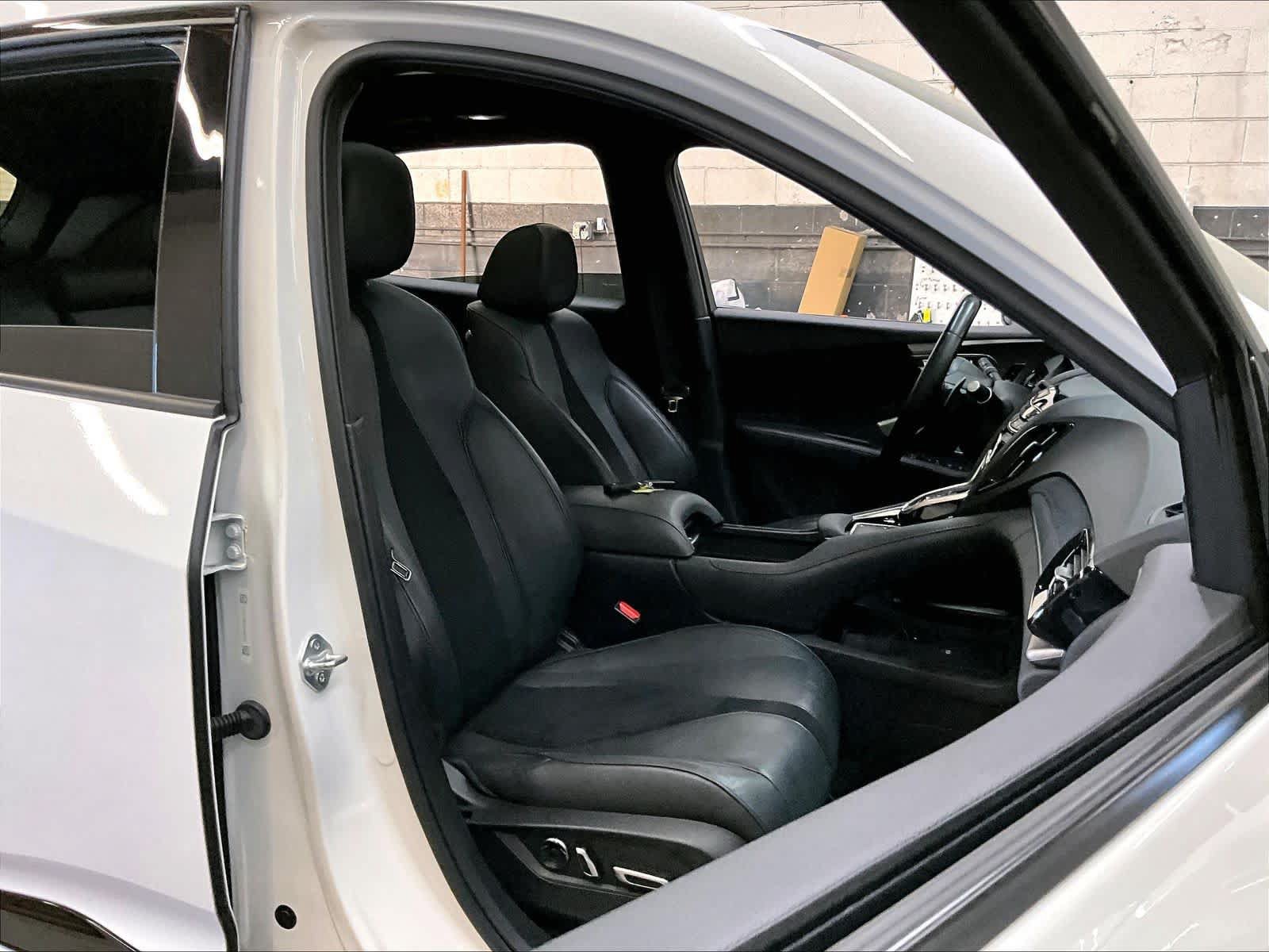 Used 2022 Acura RDX w/ Advance Package FWD image 10