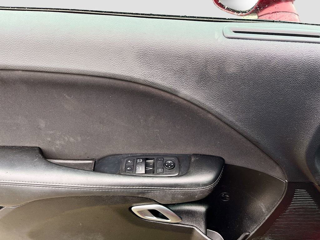 Used 2020 Dodge Challenger SXT w/ Blacktop Package image 17