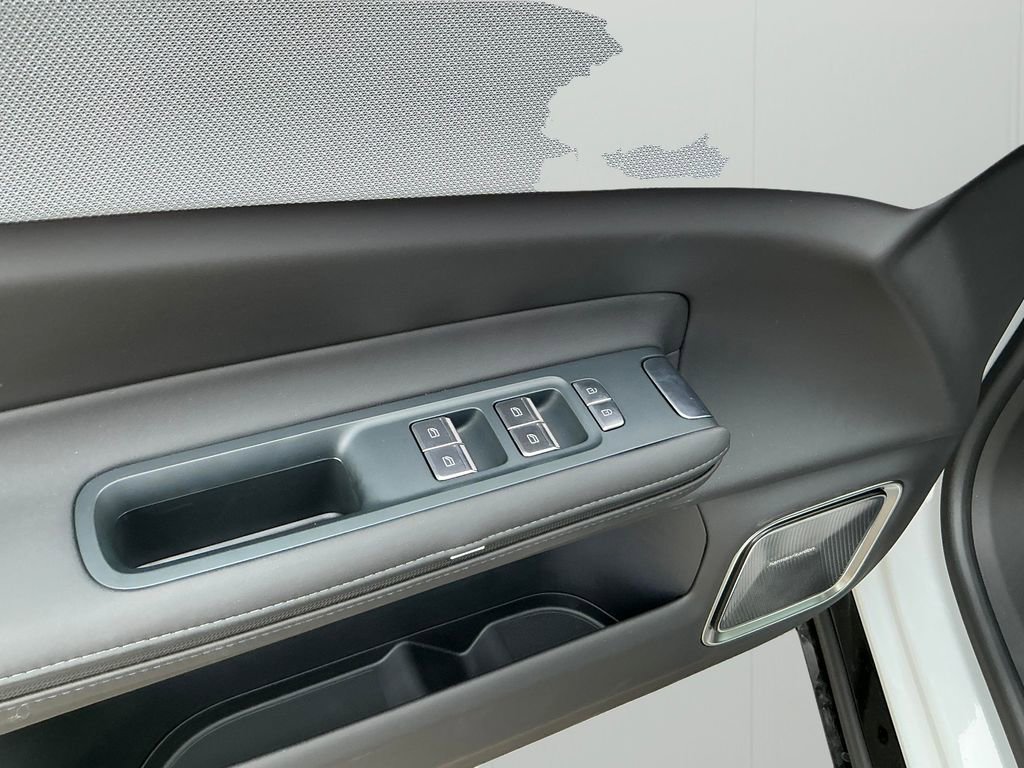 New 2026 Polestar Polestar 4 AWD/4WD image 13