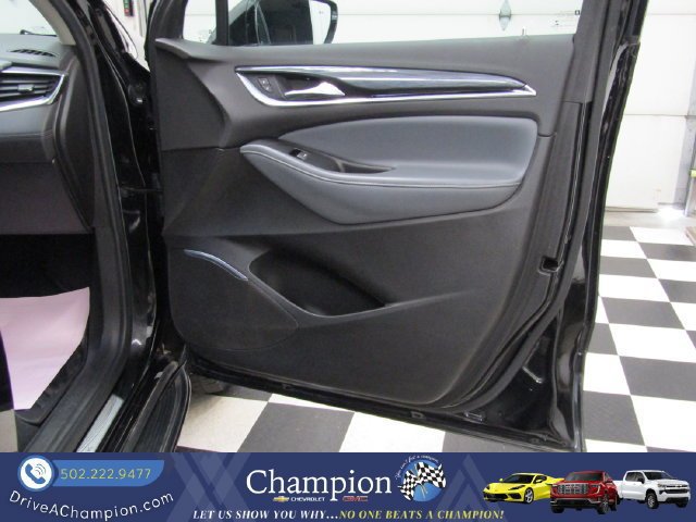Used 2018 Buick Enclave Essence AWD/4WD image 43