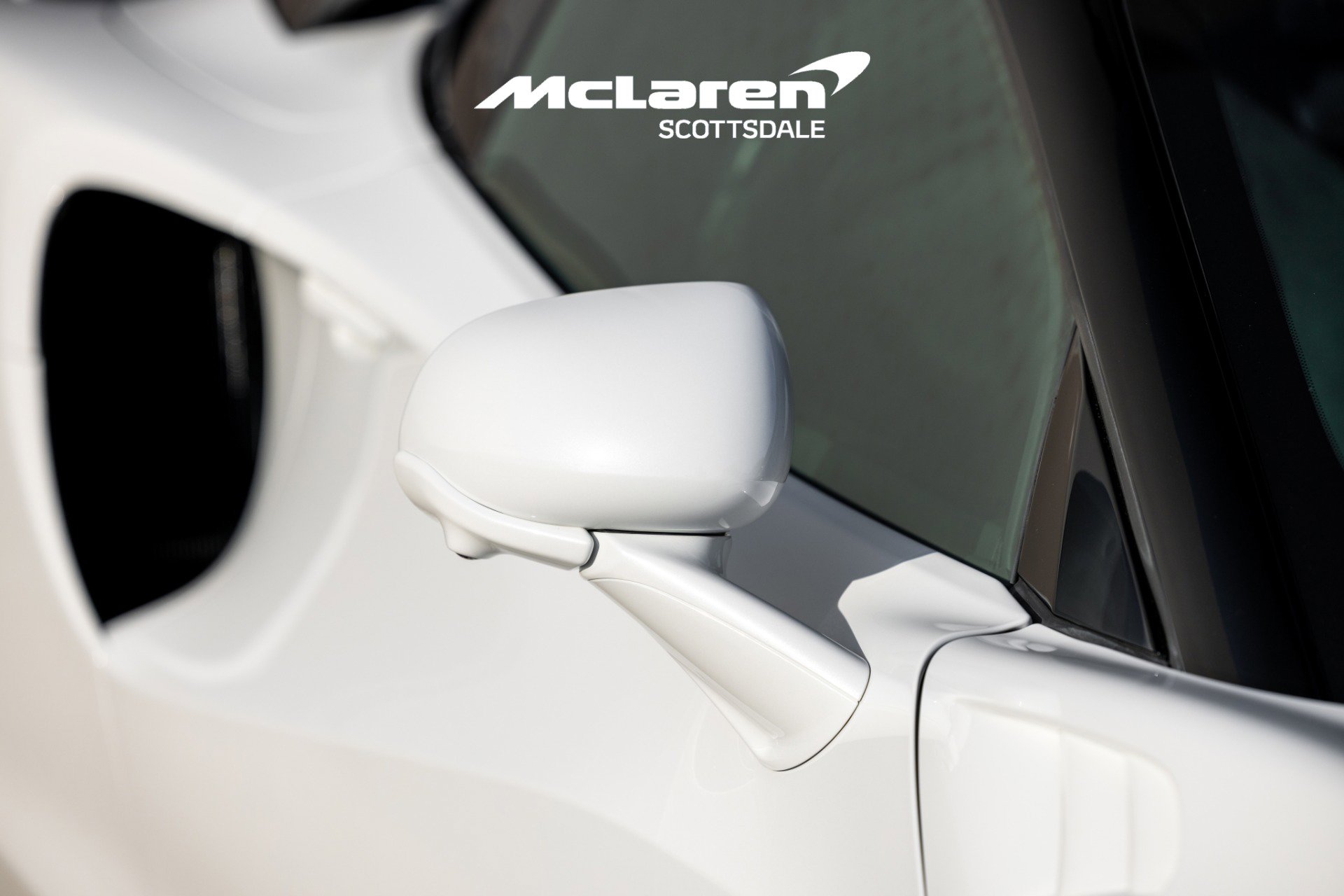 Used 2025 McLaren Artura Spider image 47