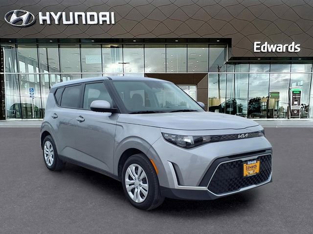 Used 2024 Kia Soul LX FWD image 11