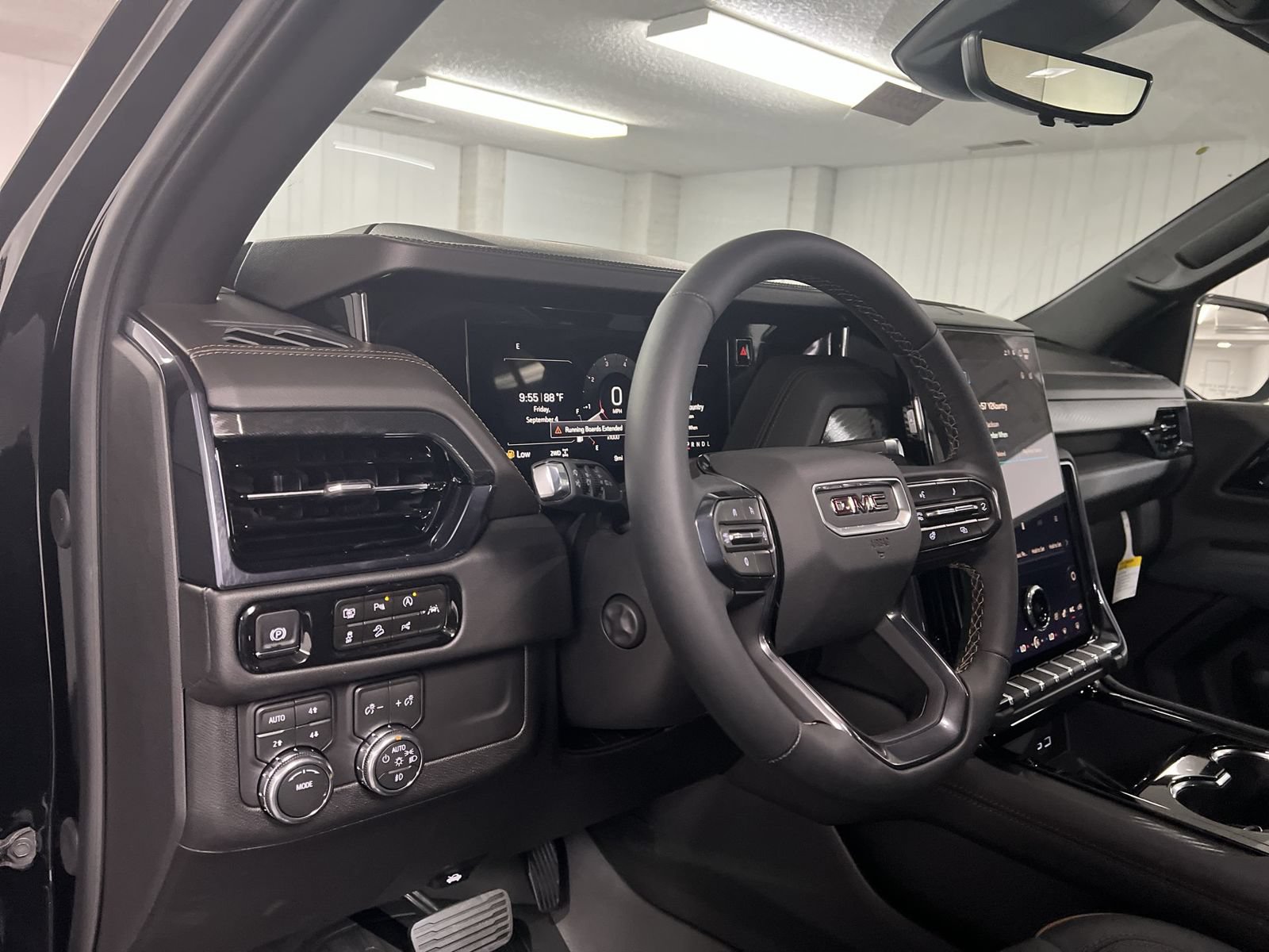 New 2026 GMC Yukon AT4 w/ AT4 Premium Package AWD/4WD image 31