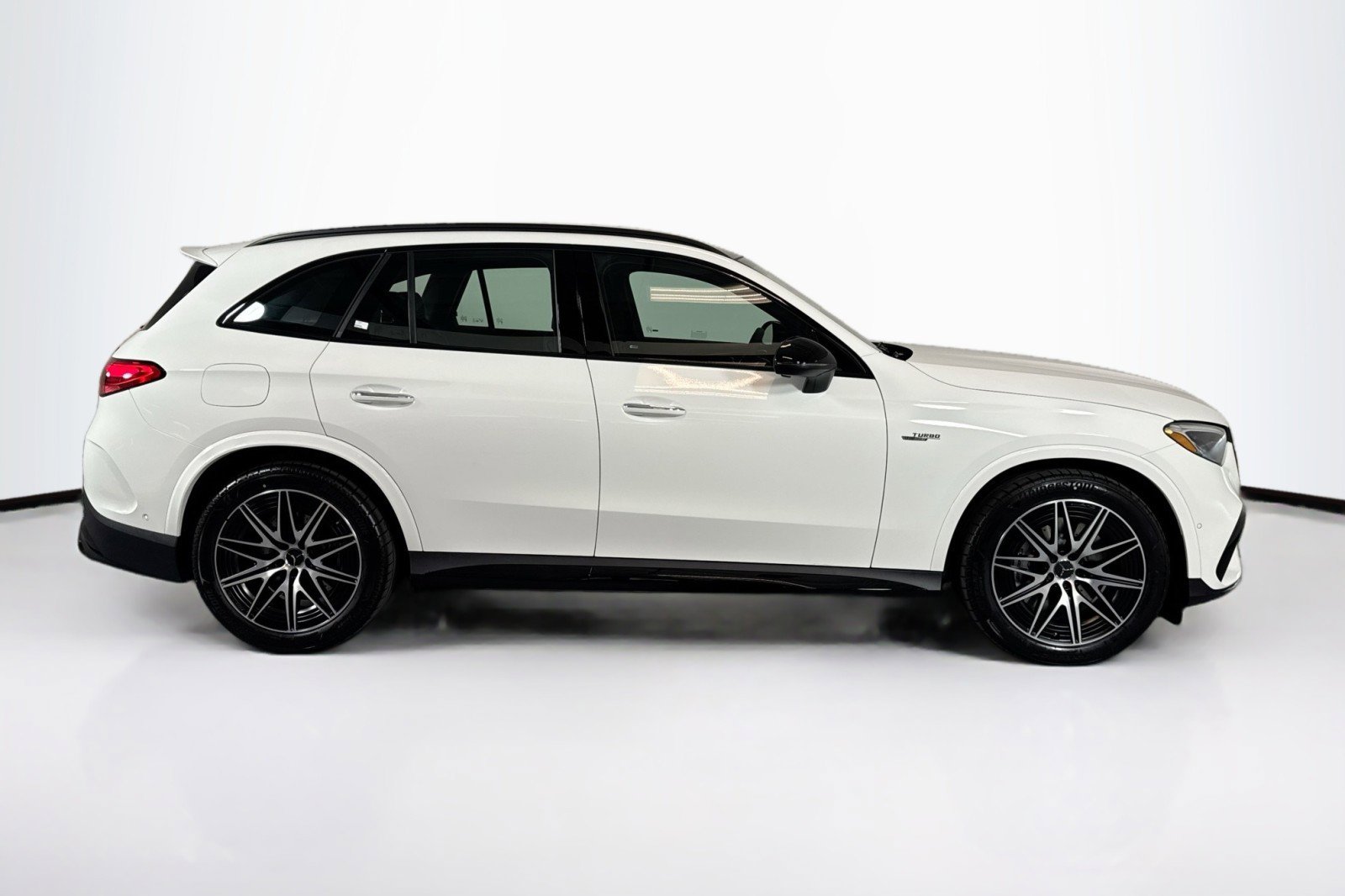 New 2026 Mercedes-Benz GLC 43 AMG 4MATIC image 4