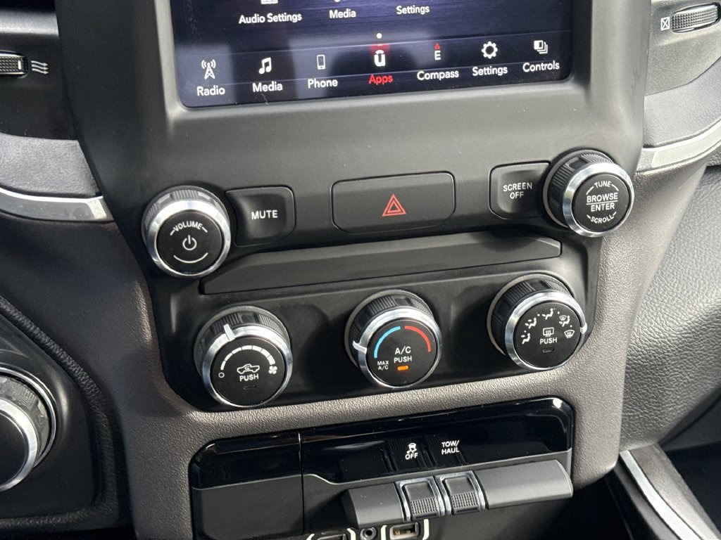 Used 2020 RAM 1500 Big Horn AWD/4WD image 16