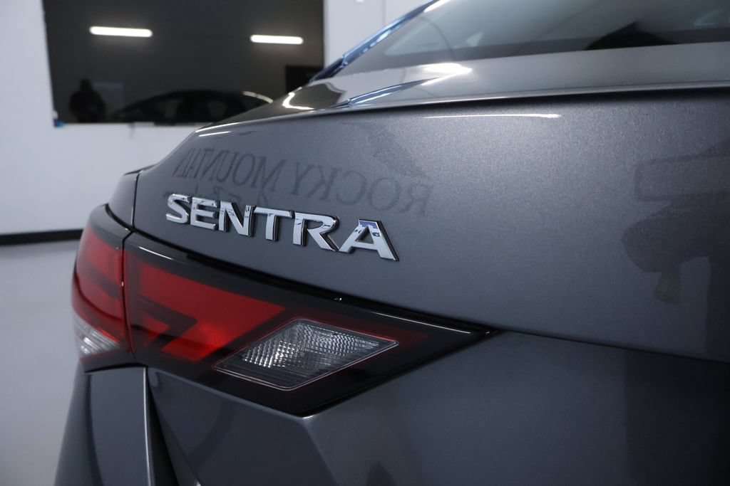 Used 2025 Nissan Sentra SV FWD image 10