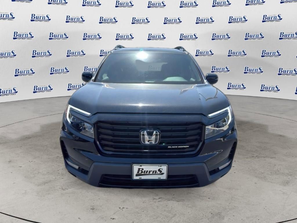 Used 2025 Honda Passport Black Edition image 2
