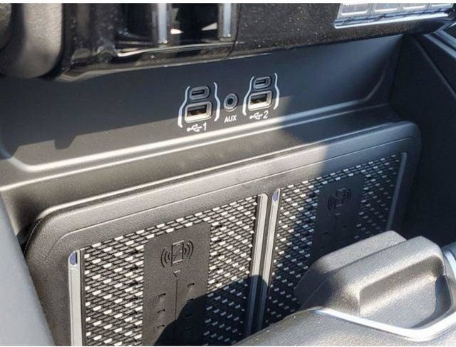 New 2026 RAM 2500 Laramie AWD/4WD image 30