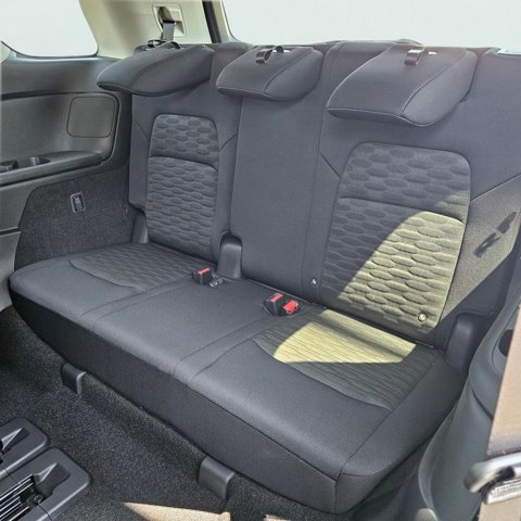 Certified 2025 Nissan Pathfinder SV image 16