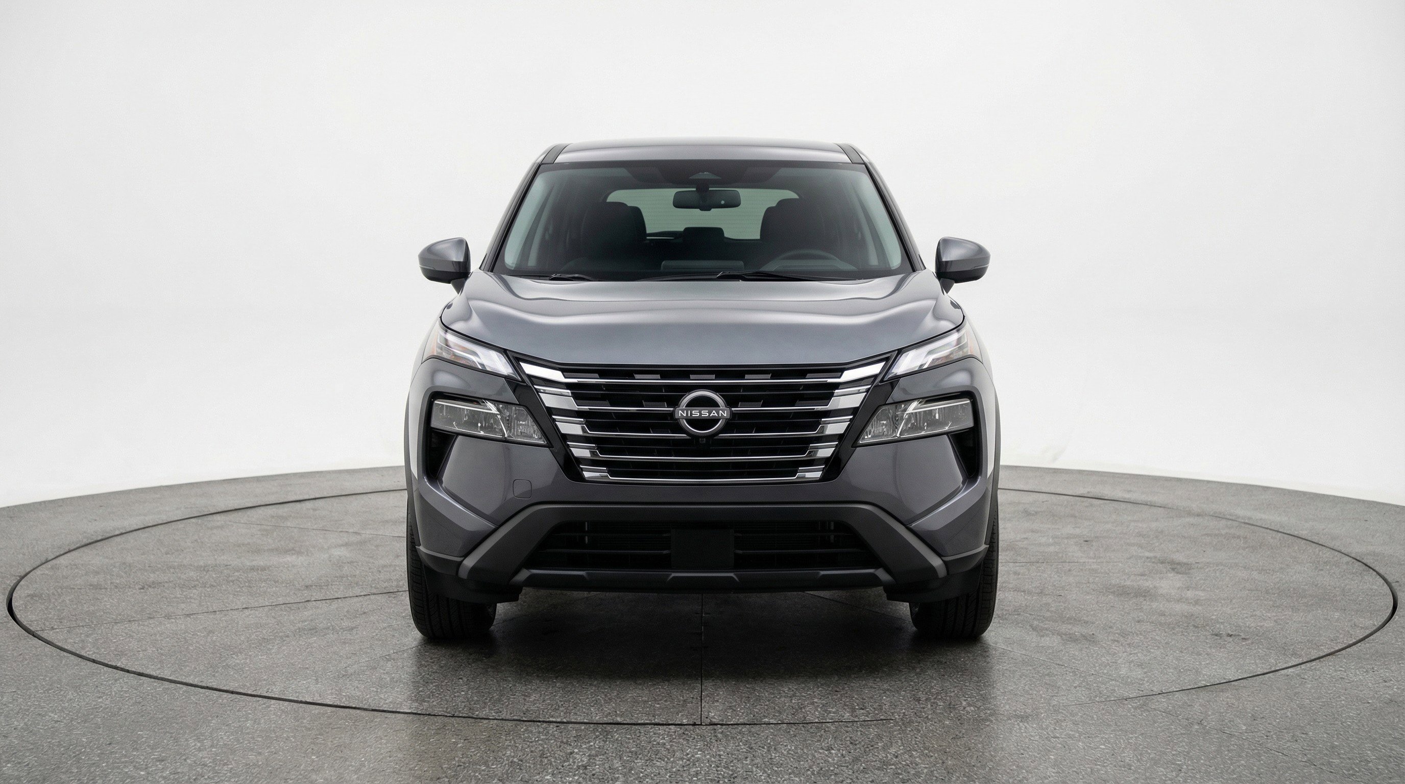 Used 2025 Nissan Rogue SV image 2