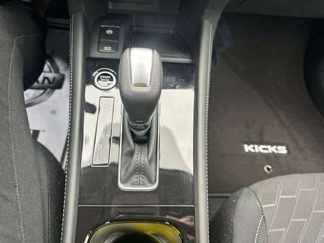 Used 2024 Nissan Kicks SV image 24
