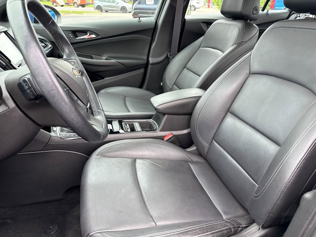 Used 2016 Chevrolet Cruze Premier FWD image 17