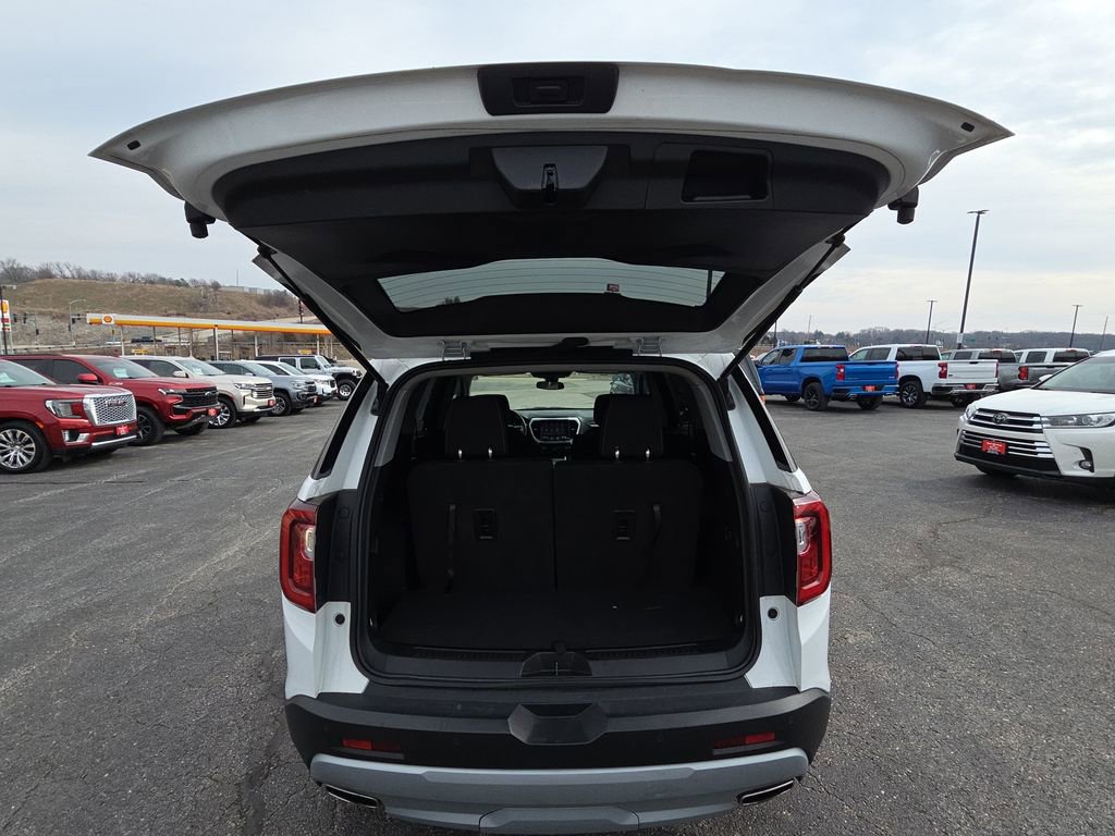 Used 2023 GMC Acadia SLE image 32