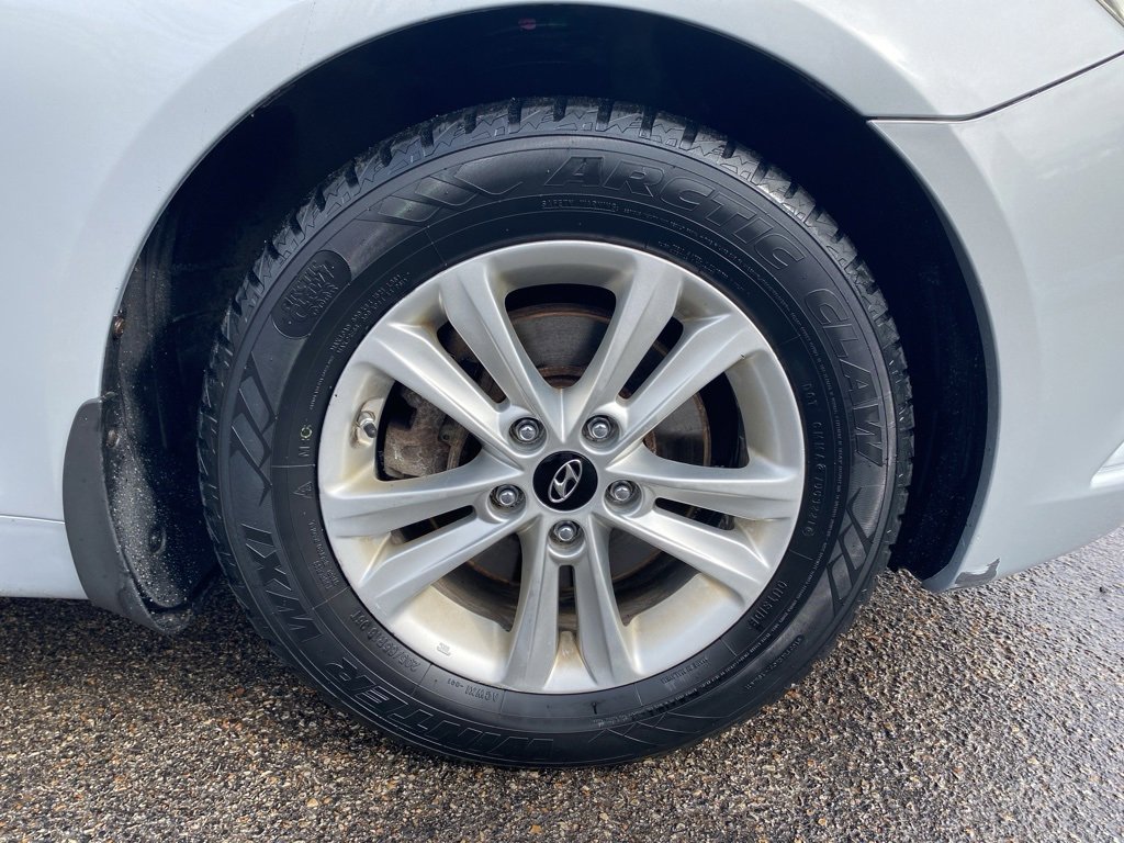 Used 2013 Hyundai Sonata GLS w/ Popular Equipment Pkg image 9