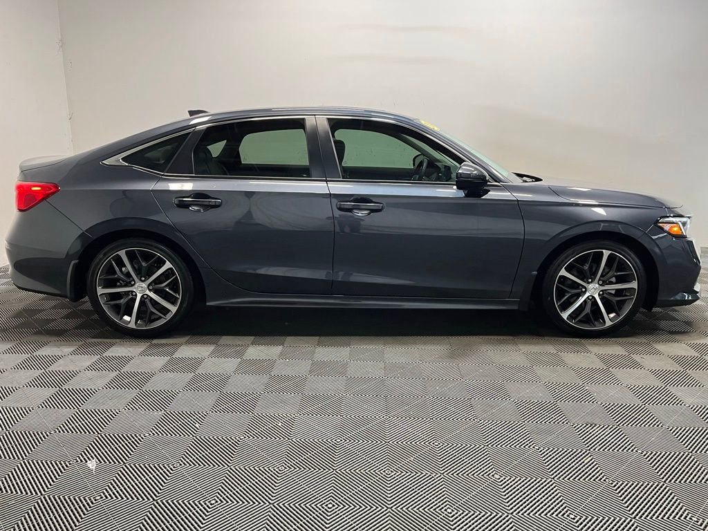 Used 2024 Honda Civic Touring image 4