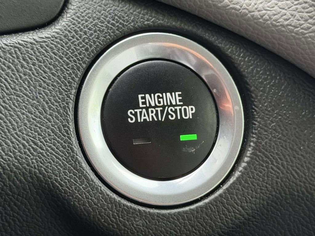 Used 2024 Chevrolet Equinox LT image 8