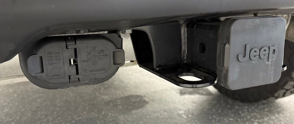 Used 2024 Jeep Wrangler Unlimited image 12
