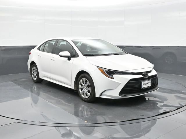 Certified 2026 Toyota Corolla LE FWD image 22