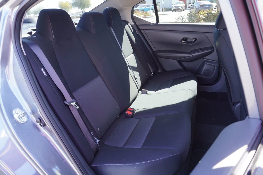 Certified 2025 Nissan Sentra SV image 9