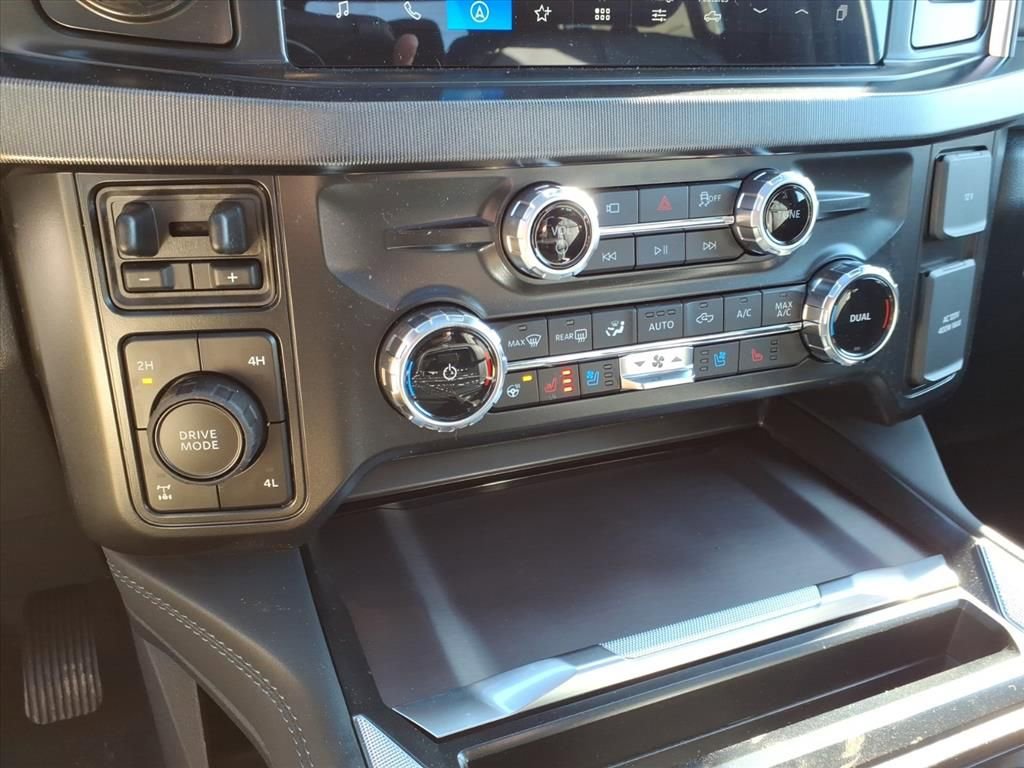 New 2026 Ford F350 Platinum w/ FX4 Off-Road Package image 22