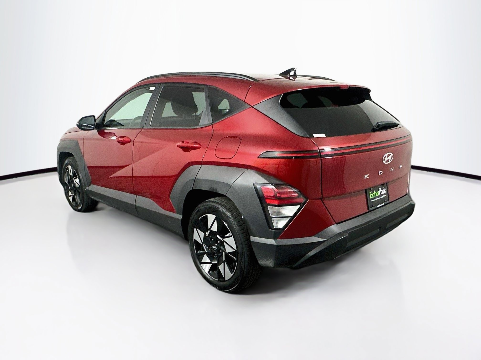 Used 2025 Hyundai Kona SEL FWD image 5