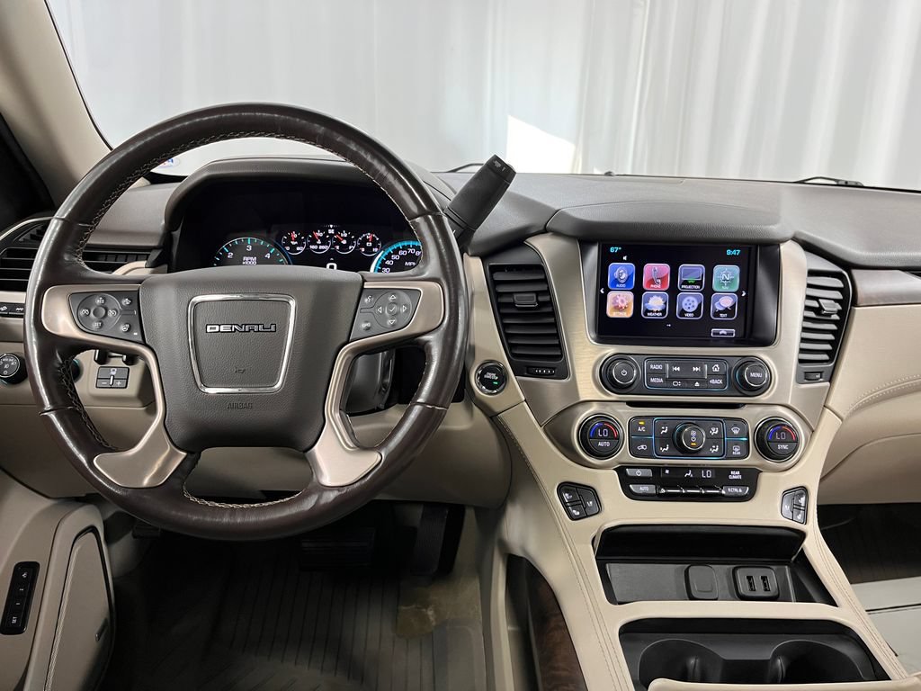 Used 2018 GMC Yukon Denali w/ Denali Ultimate Package AWD/4WD image 19