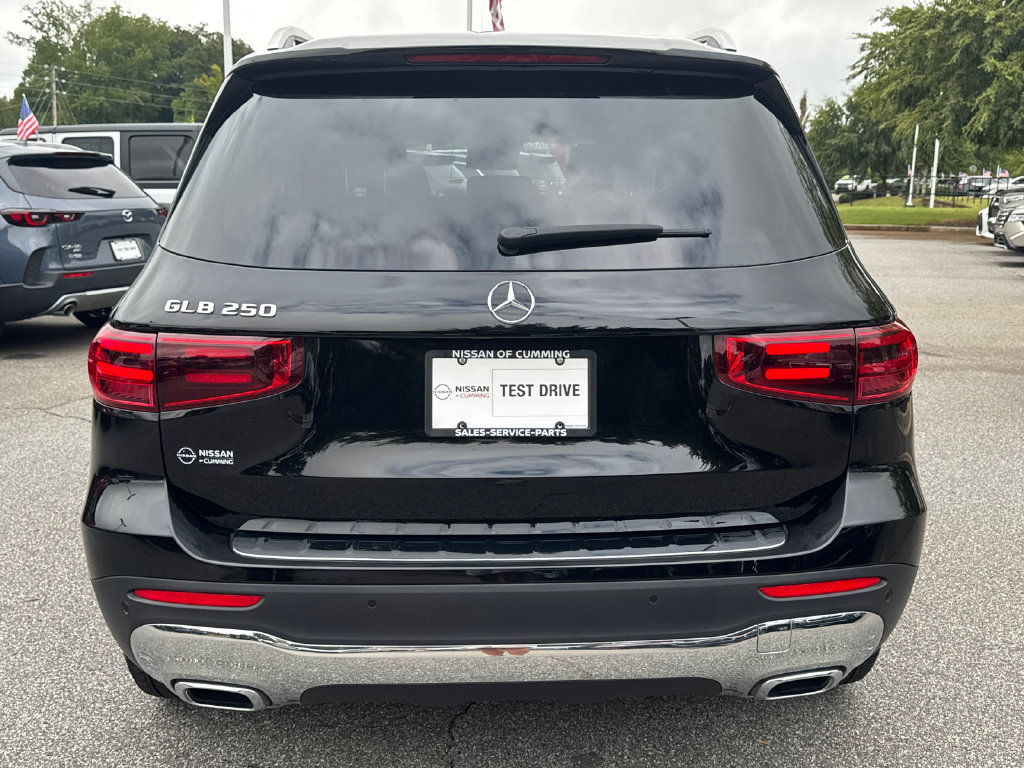 Used 2024 Mercedes-Benz GLB 250 image 6