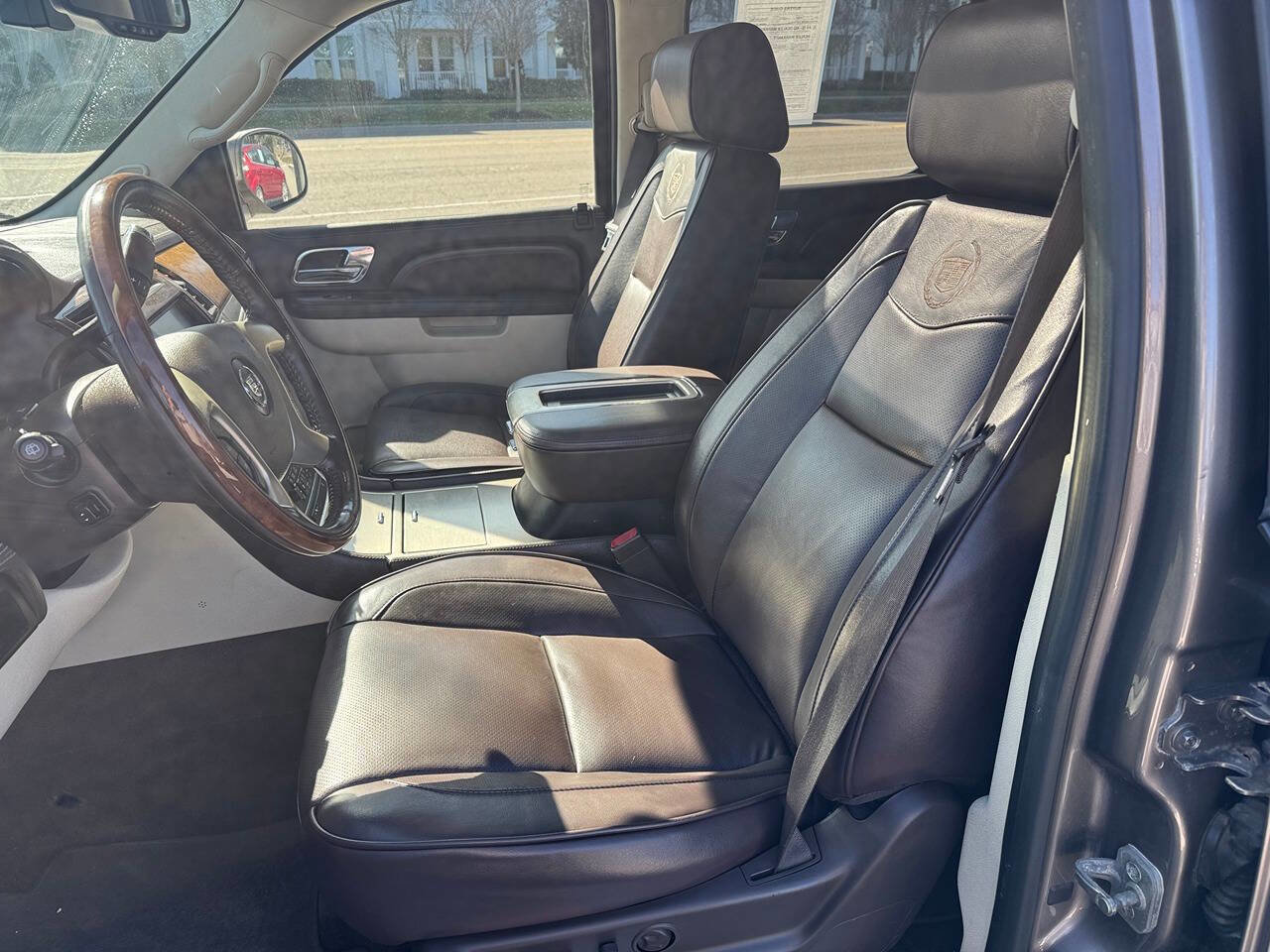 Used 2014 Cadillac Escalade ESV Platinum image 13