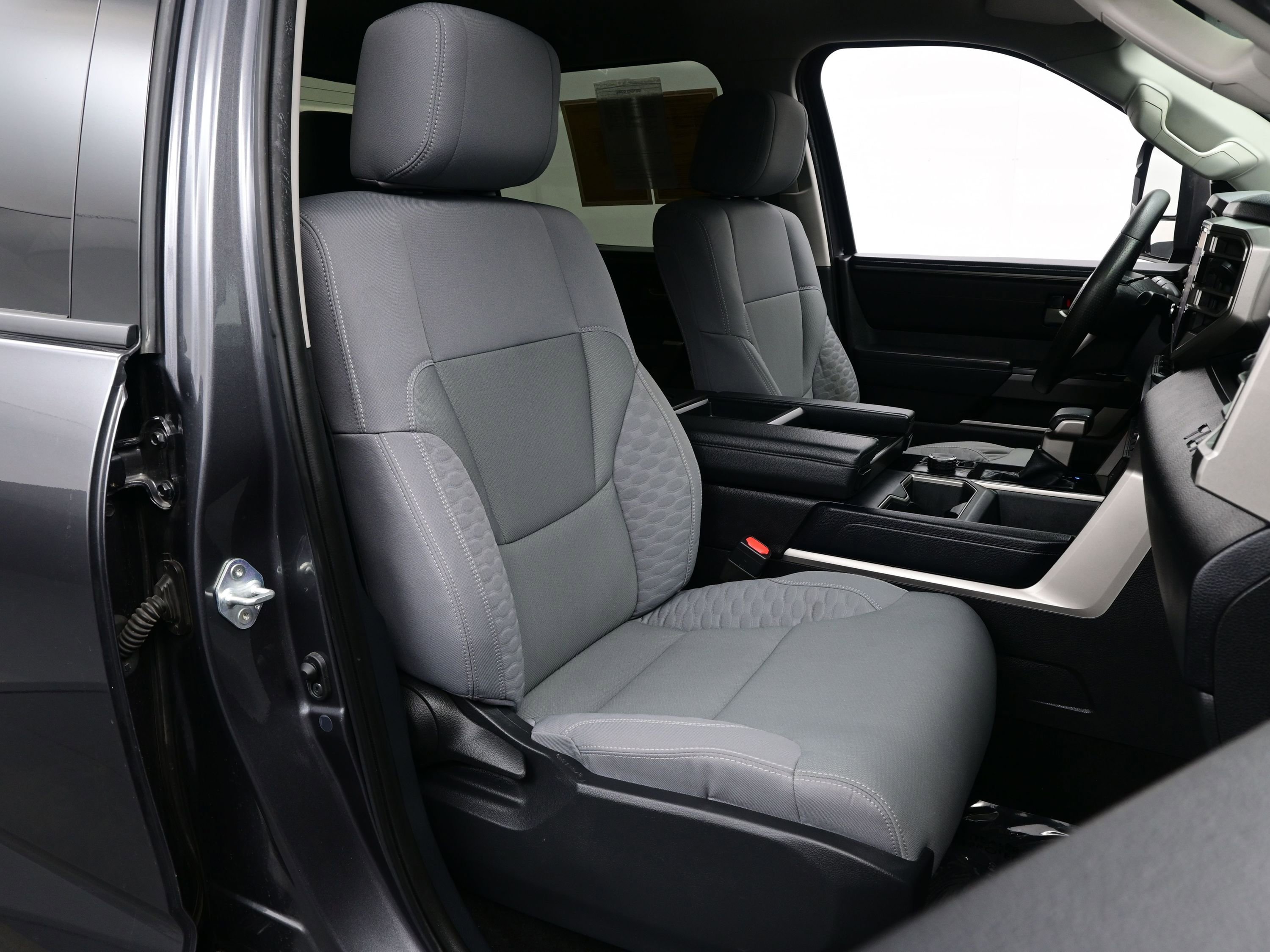 Used 2022 Toyota Tundra SR5 image 13