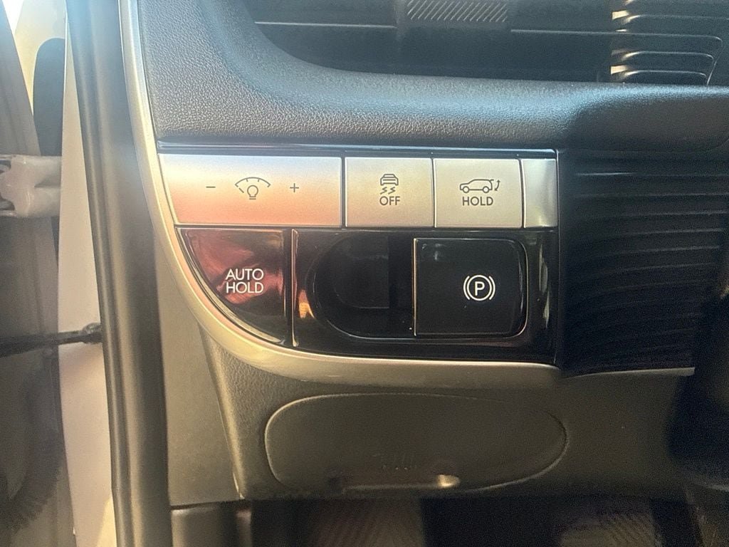 Certified 2023 Hyundai Ioniq 5 Limited AWD/4WD image 13