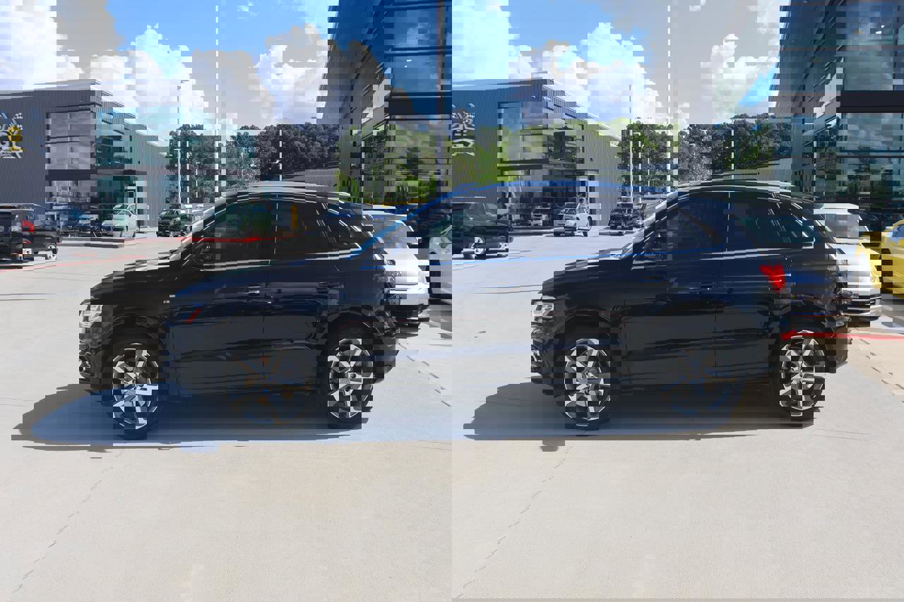 Used 2017 Audi Q5 3.0T Premium Plus w/ Technology Package image 2