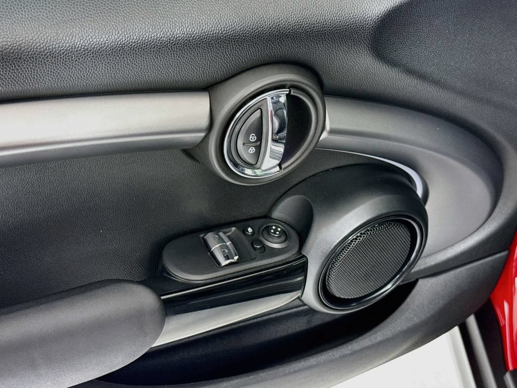 Used 2023 MINI Cooper S FWD image 23
