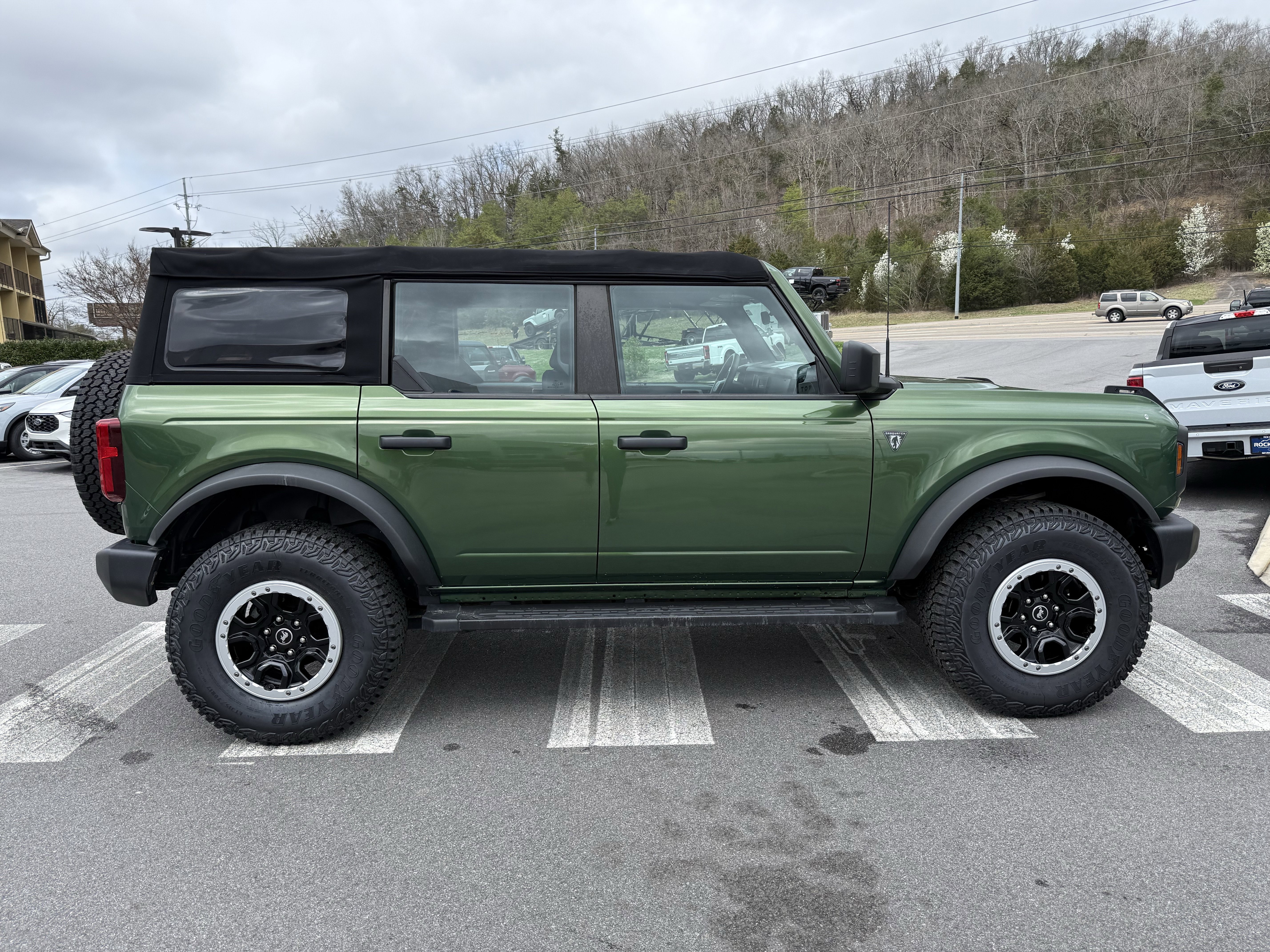 Used 2023 Ford Bronco 4-Door w/ Sasquatch Package image 4