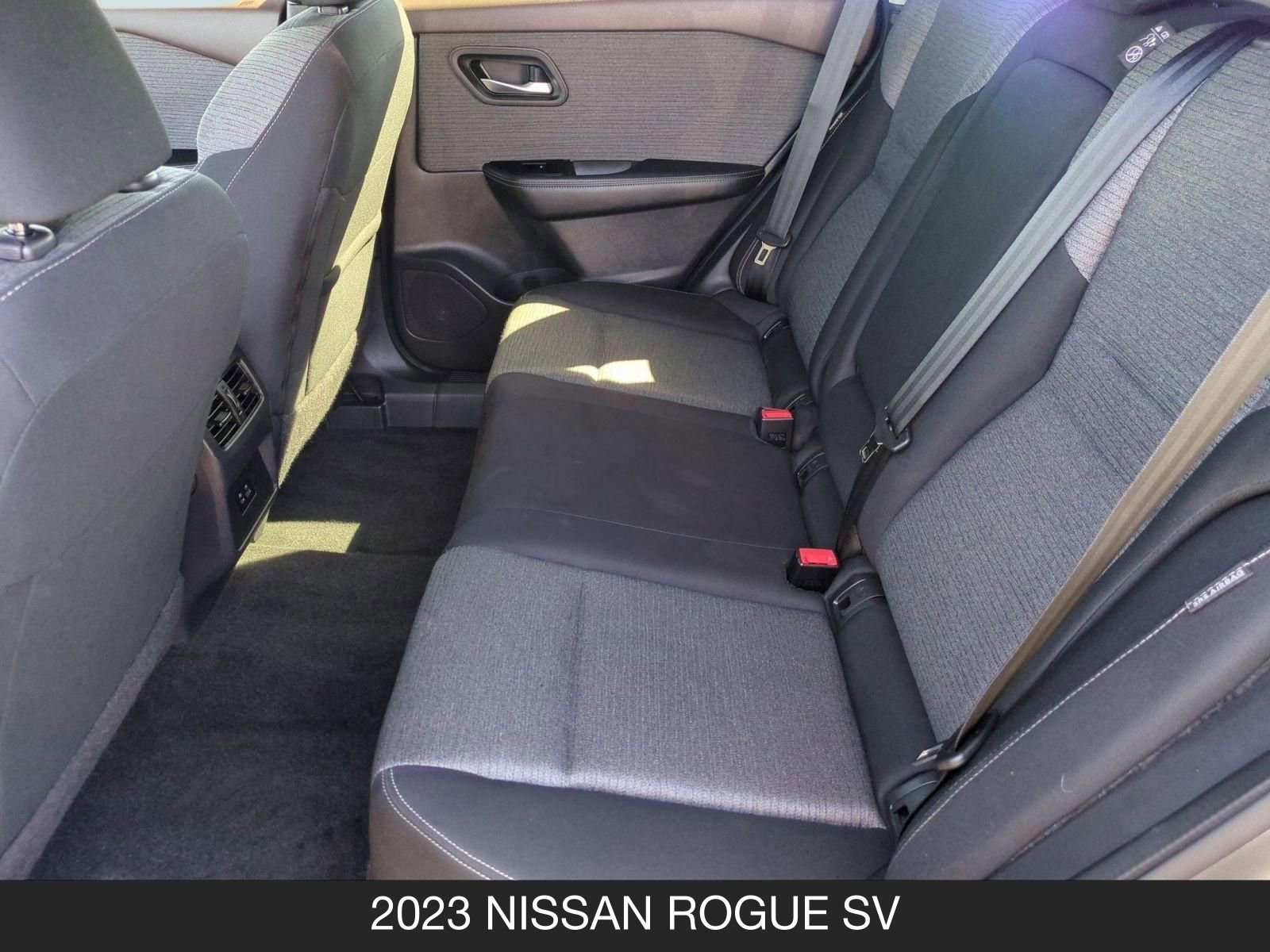 Certified 2023 Nissan Rogue SV image 15