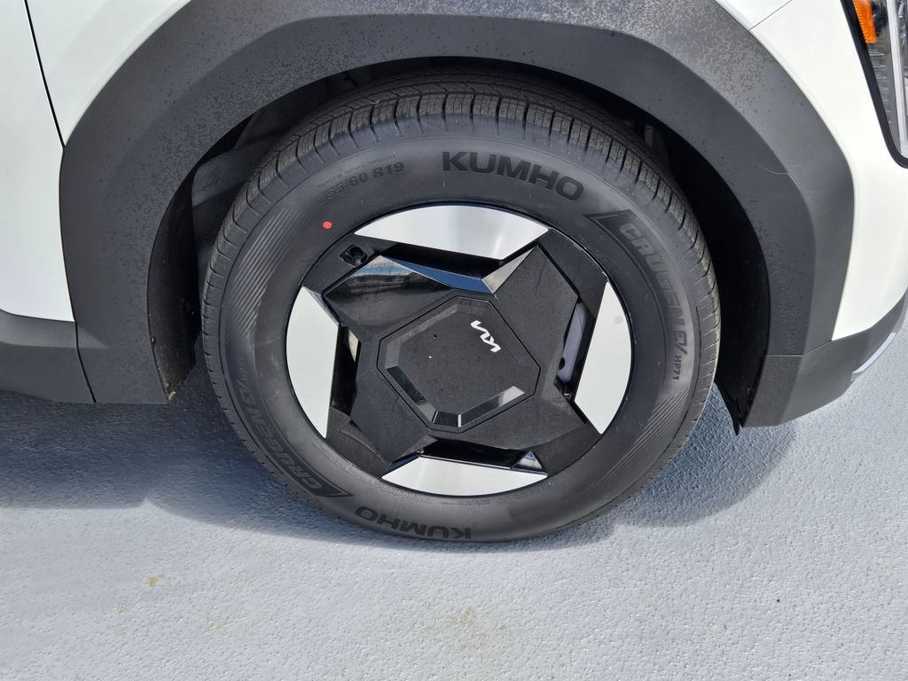Certified 2024 Kia EV9 Wind AWD/4WD image 9