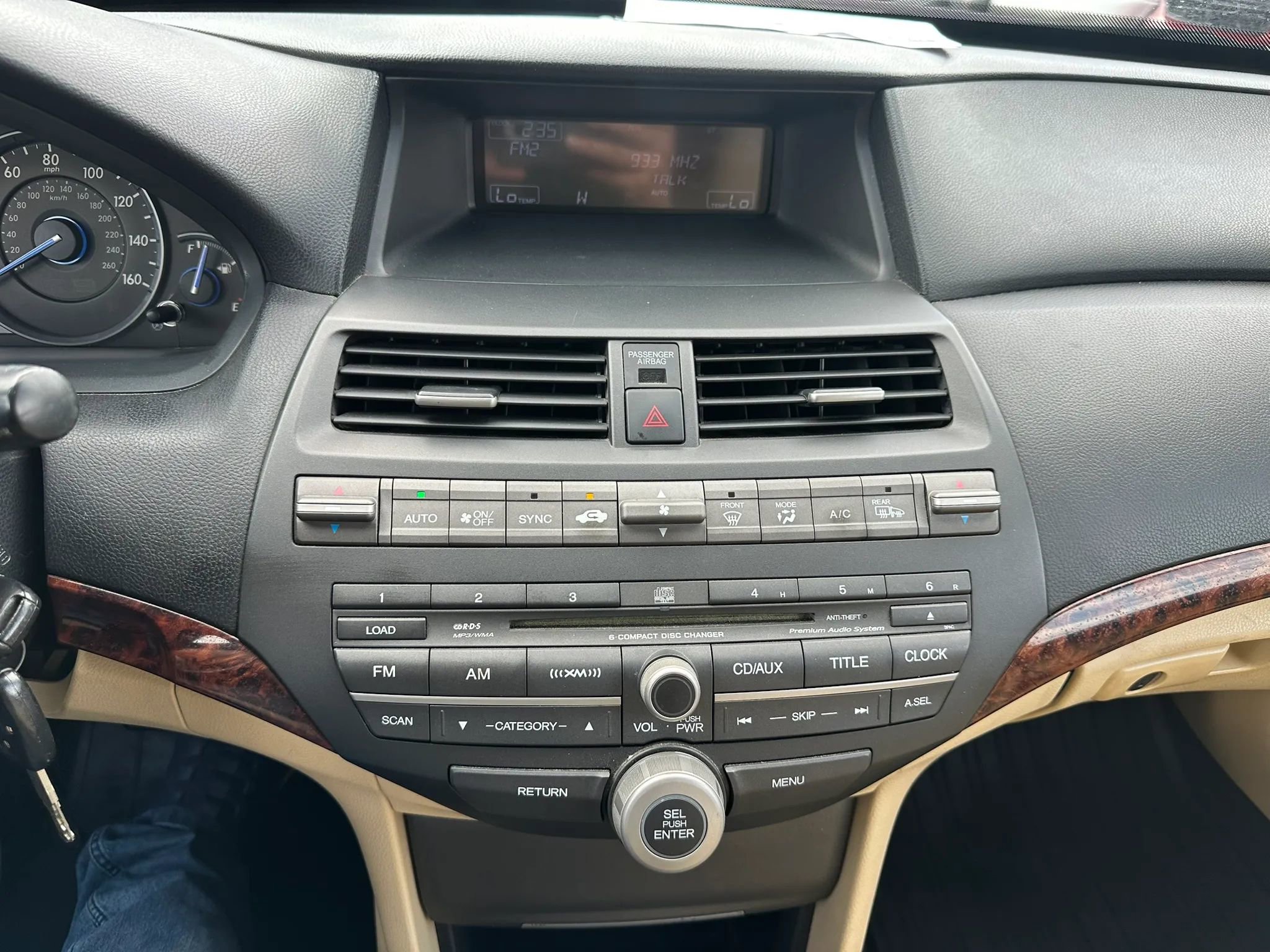 Used 2010 Honda Crosstour EX-L image 34