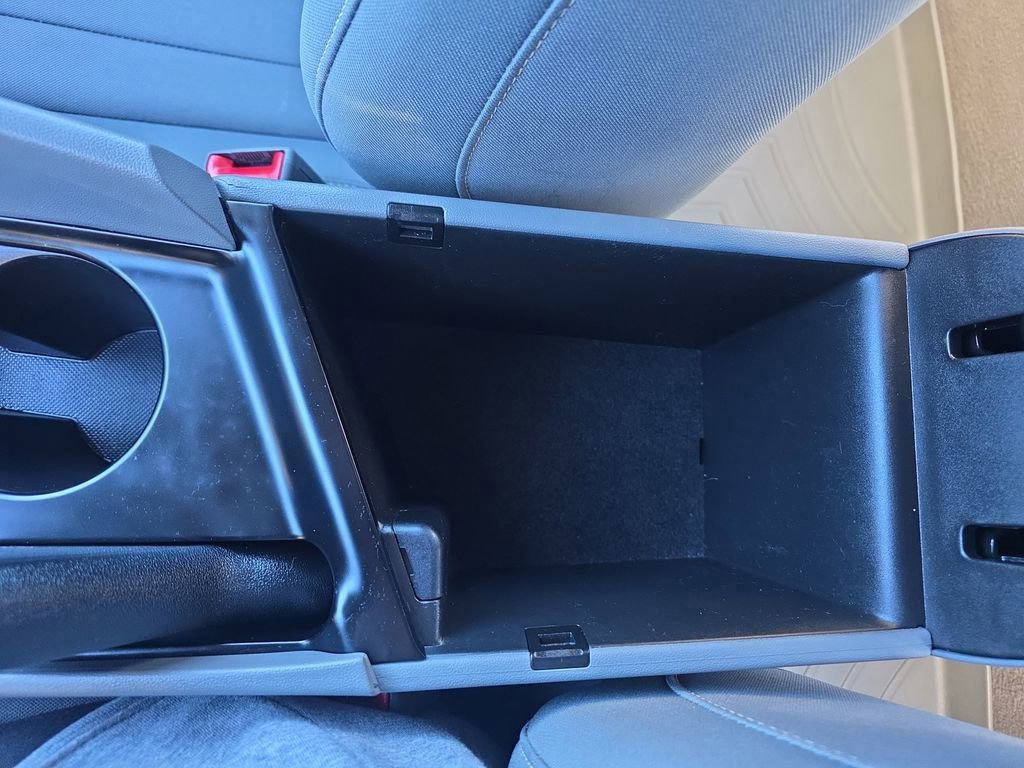 Used 2022 Hyundai Elantra SEL image 39