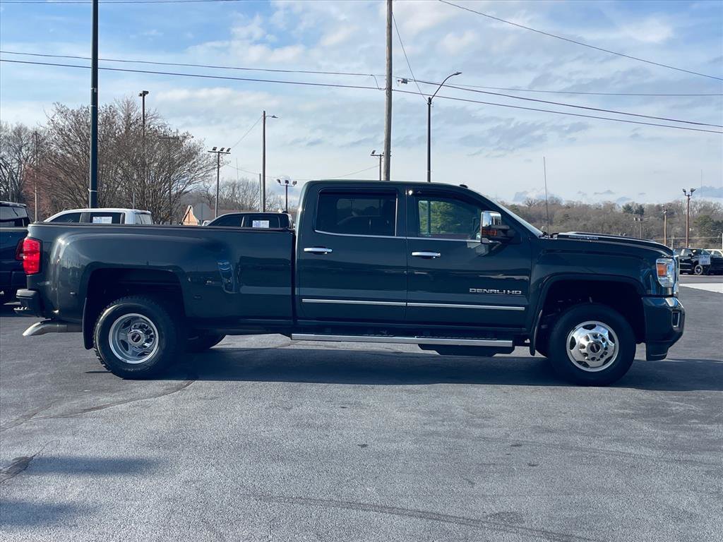 Used 2019 GMC Sierra 3500 Denali w/ Duramax Plus Package image 8