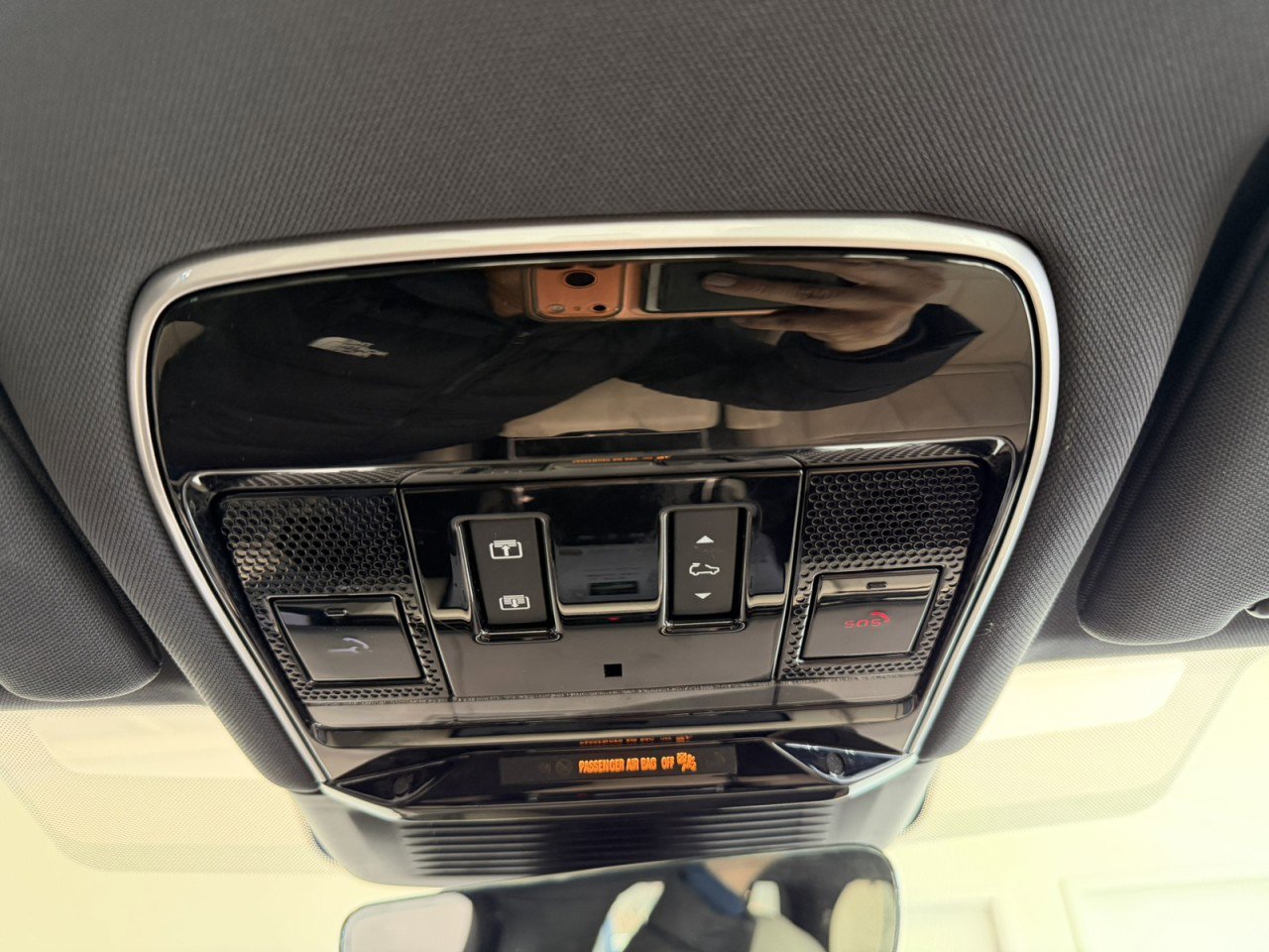 Used 2023 Land Rover Range Rover SE AWD/4WD image 19