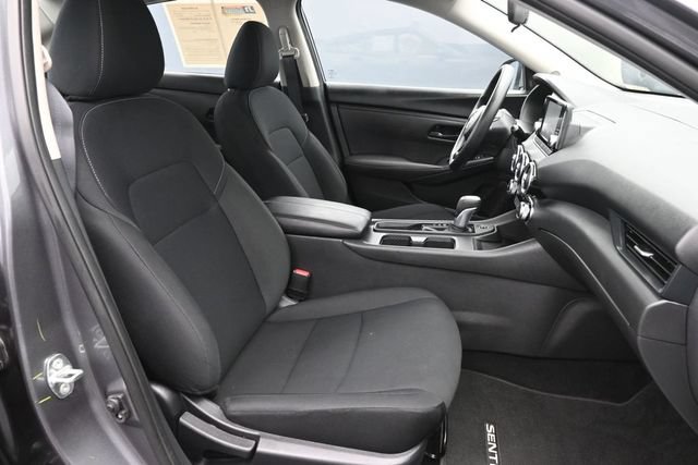 Used 2025 Nissan Sentra S FWD image 32
